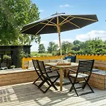 3 Bedroom Awesome In Ferienhaus