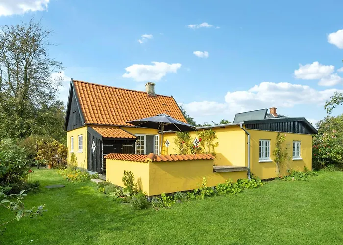 3 Bedroom Awesome In Дом отдыха *