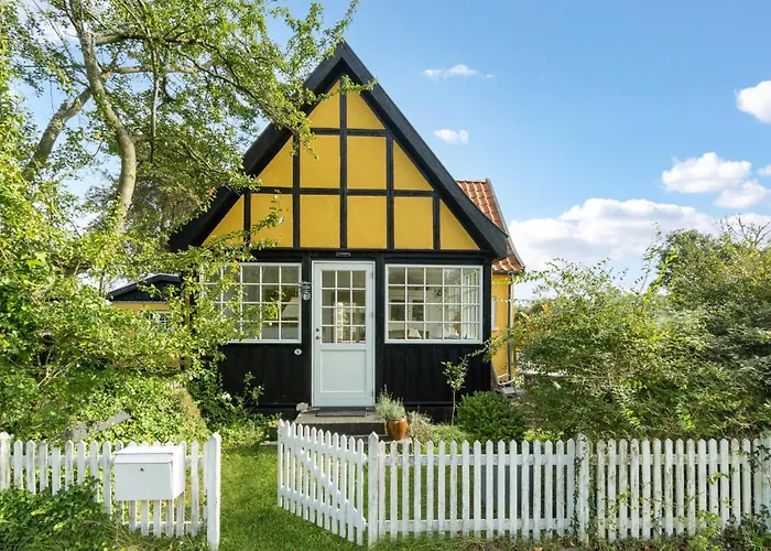 Дом отдыха 3 Bedroom Awesome In Транекер