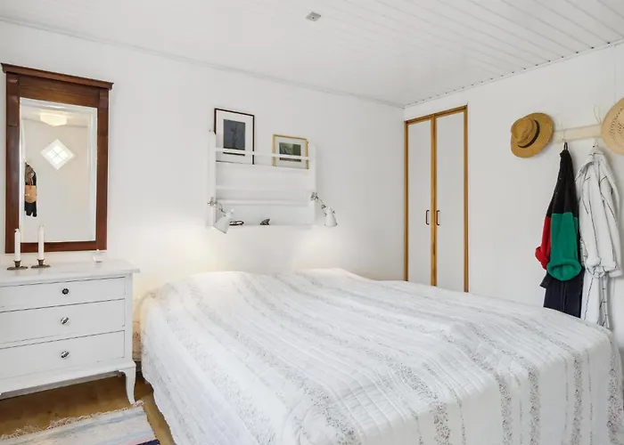 3 Bedroom Awesome In Дом отдыха Транекер