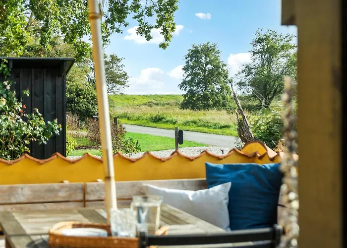 Дом отдыха 3 Bedroom Awesome In Транекер