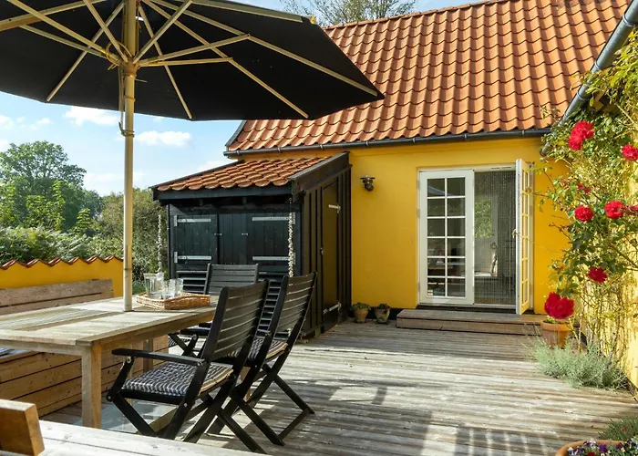 3 Bedroom Awesome In Дом отдыха Транекер